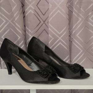 Mootsies Tootsies Black Heels